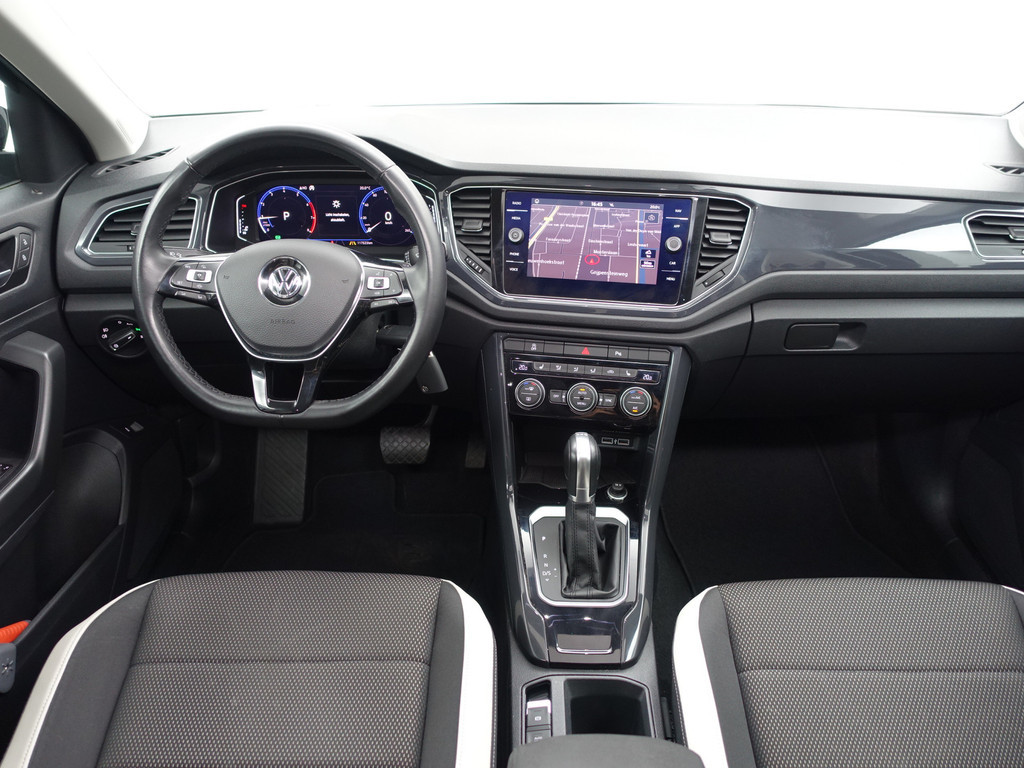 
Volkswagen T-Roc 1.5 TSI R-line+ Aut- Panodak, Sport Interieur, Ada Cruise, Xenon Led, Virtual Cockpit, Park Assist vol									