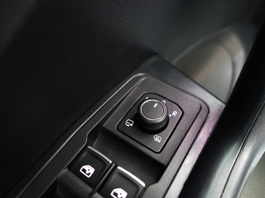 
Volkswagen T-Roc 2.0 TSI 4Motion R-line+ Aut- Dynamic Select, Two Tone, CarPlay, Blindspot, Led, Virtual Cockpit, Park Assist vol									