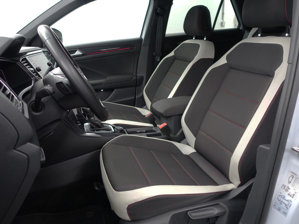 
Volkswagen T-Roc 2.0 TSI 4Motion R-line+ Aut- Dynamic Select, Two Tone, CarPlay, Blindspot, Led, Virtual Cockpit, Park Assist vol									