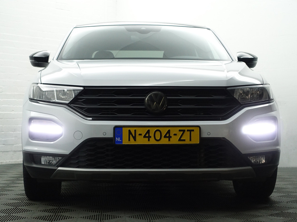 
Volkswagen T-Roc 2.0 TSI 4Motion R-line+ Aut- Dynamic Select, Two Tone, CarPlay, Blindspot, Led, Virtual Cockpit, Park Assist vol									
