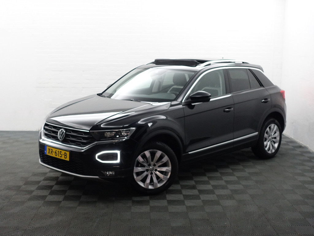 
Volkswagen T-Roc 1.5 TSI R-line+ Aut- Panodak, Sport Interieur, Ada Cruise, Xenon Led, Virtual Cockpit, Park Assist vol									