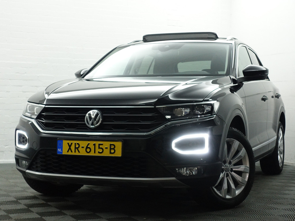 
Volkswagen T-Roc 1.5 TSI R-line+ Aut- Panodak, Sport Interieur, Ada Cruise, Xenon Led, Virtual Cockpit, Park Assist vol									