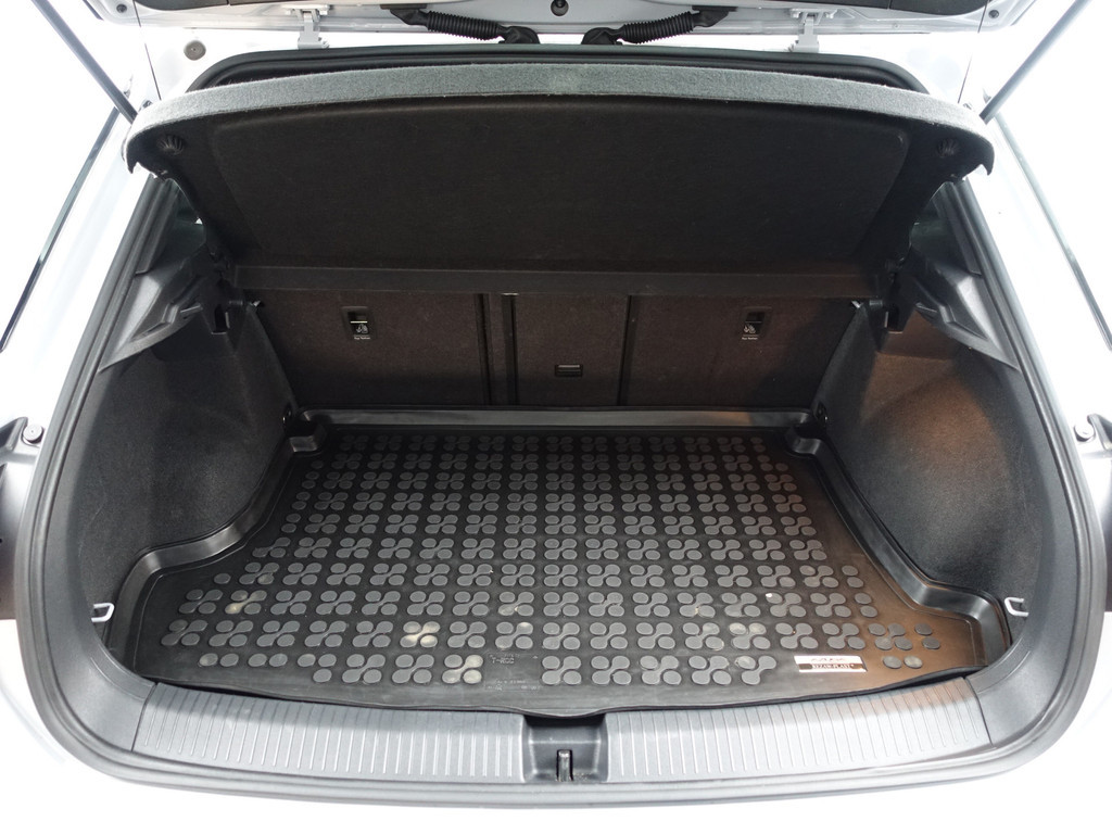 
Volkswagen T-Roc 2.0 TSI 4Motion R-line+ Aut- Dynamic Select, Two Tone, CarPlay, Blindspot, Led, Virtual Cockpit, Park Assist vol									