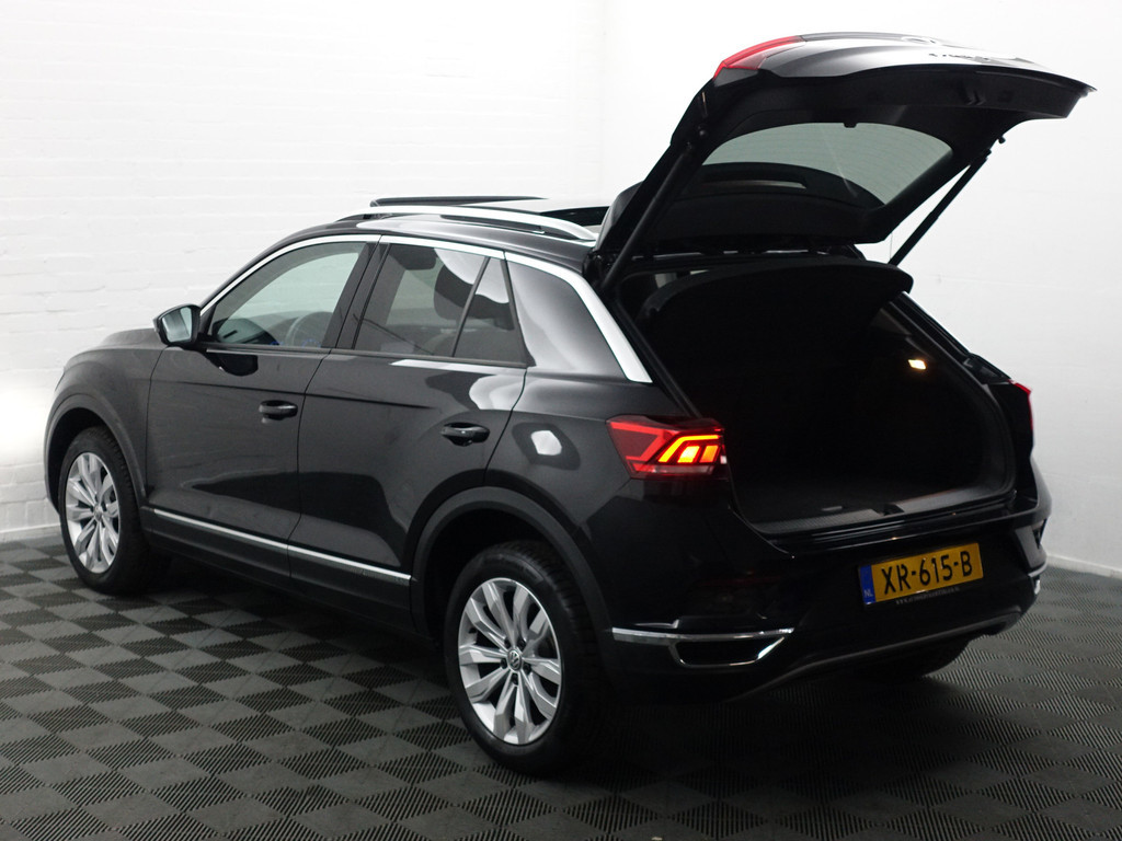 
Volkswagen T-Roc 1.5 TSI R-line+ Aut- Panodak, Sport Interieur, Ada Cruise, Xenon Led, Virtual Cockpit, Park Assist vol									
