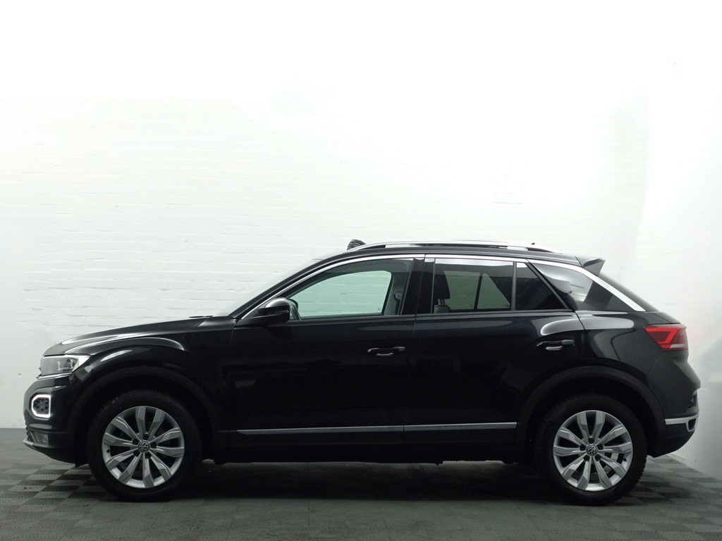 
Volkswagen T-Roc 1.5 TSI R-line+ Aut- Panodak, Sport Interieur, Ada Cruise, Xenon Led, Virtual Cockpit, Park Assist vol									