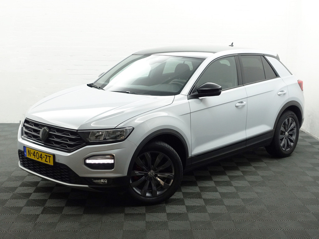 
Volkswagen T-Roc 2.0 TSI 4Motion R-line+ Aut- Dynamic Select, Two Tone, CarPlay, Blindspot, Led, Virtual Cockpit, Park Assist vol									
