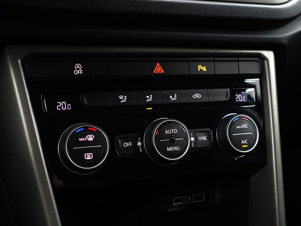 
Volkswagen T-Roc 1.0 TSI R Line- Two Tone, Carplay, Ada Cruise, Led, Park Assist, Clima, Sport Interieur vol									