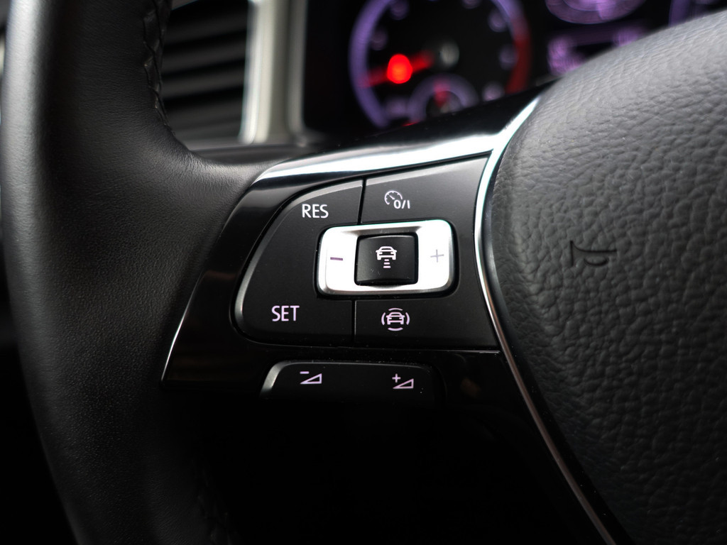 
Volkswagen T-Roc 1.0 TSI R Line- Two Tone, Carplay, Ada Cruise, Led, Park Assist, Clima, Sport Interieur vol									