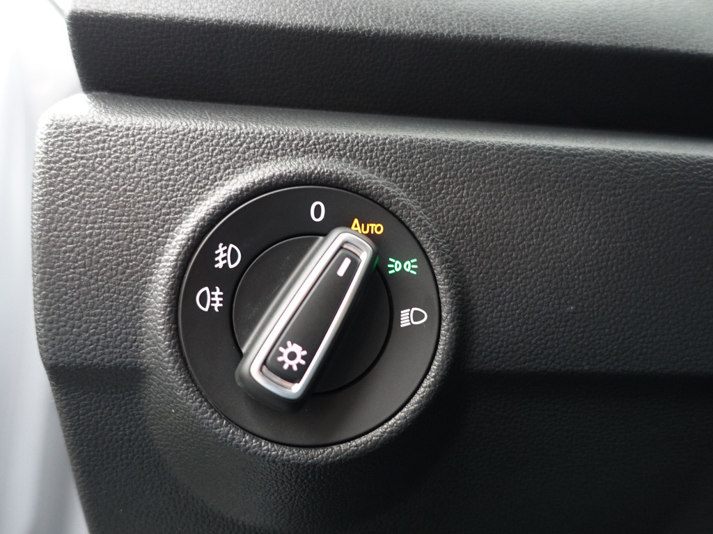 
Volkswagen T-Roc 2.0 TSI 4Motion R-line+ Aut- Dynamic Select, Two Tone, CarPlay, Blindspot, Led, Virtual Cockpit, Park Assist vol									