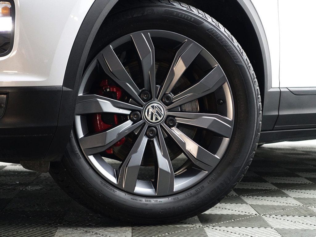 
Volkswagen T-Roc 2.0 TSI 4Motion R-line+ Aut- Dynamic Select, Two Tone, CarPlay, Blindspot, Led, Virtual Cockpit, Park Assist vol									