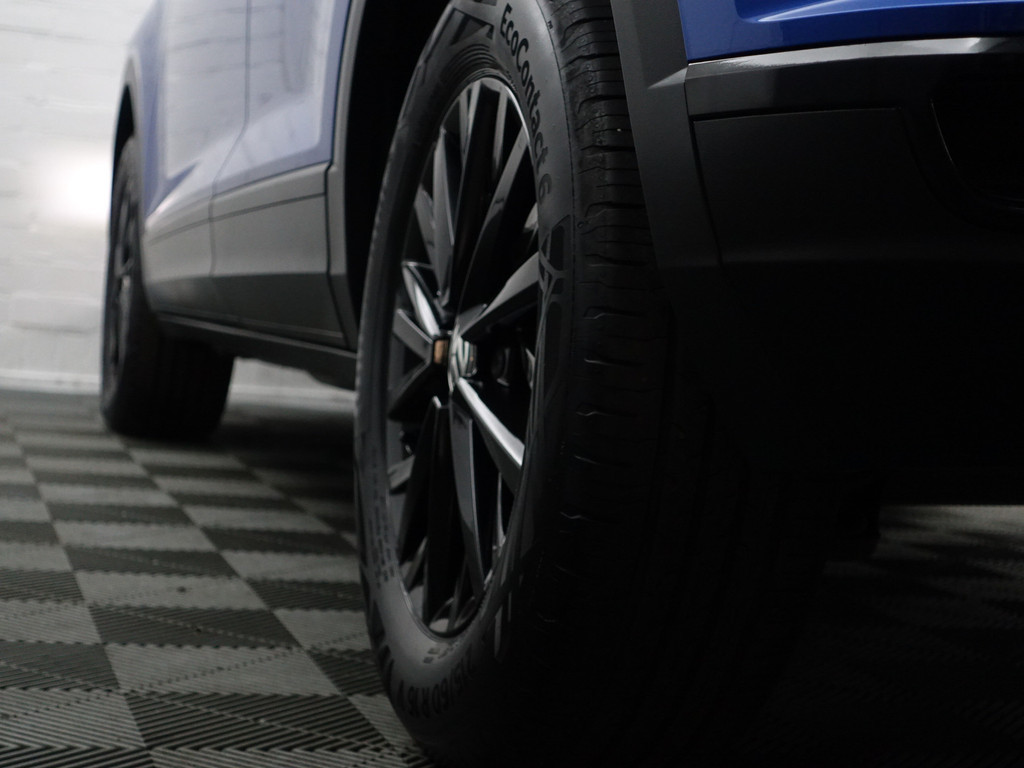 
Volkswagen T-Roc 1.0 TSI R Line- Two Tone, Carplay, Ada Cruise, Led, Park Assist, Clima, Sport Interieur vol									