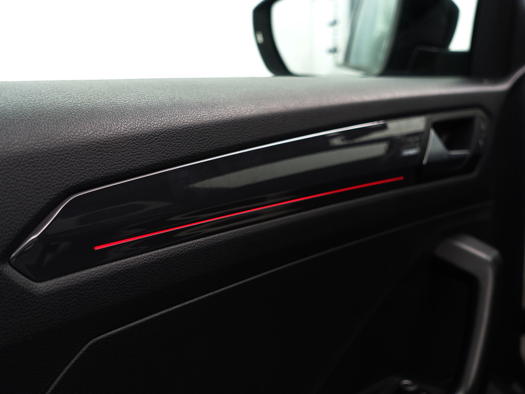 
Volkswagen T-Roc 1.5 TSI R Line+ Maxton Aut- Panoramadak, Two Tone, Carplay, Virtual Cockpit, Xenon Led Matrix, Dynamic Select vol									