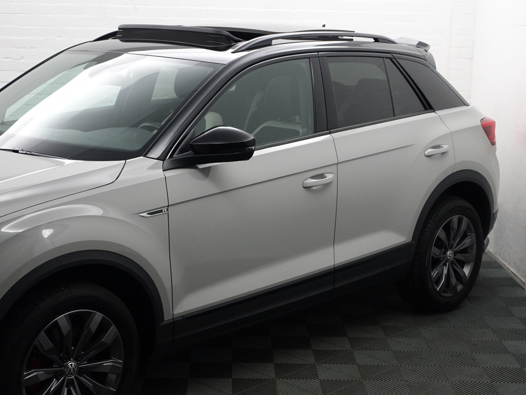 
Volkswagen T-Roc 1.5 TSI R Line+ Maxton Aut- Panoramadak, Two Tone, Carplay, Virtual Cockpit, Xenon Led Matrix, Dynamic Select vol									
