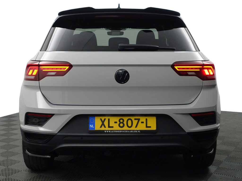 
Volkswagen T-Roc 1.5 TSI R Line+ Maxton Aut- Panoramadak, Two Tone, Carplay, Virtual Cockpit, Xenon Led Matrix, Dynamic Select vol									