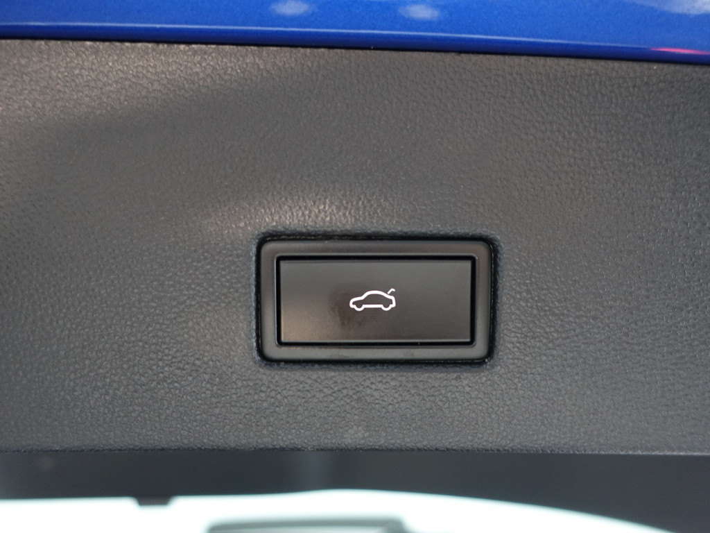 
Volkswagen T-Roc 1.5 TSI R Line+ Maxton Aut- Panoramadak, Two Tone, Carplay, Virtual Cockpit, Xenon Led Matrix, Dynamic Select vol									