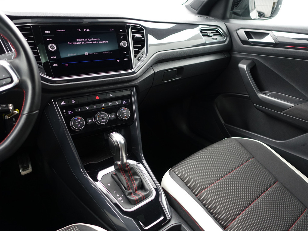 
Volkswagen T-Roc 1.5 TSI R Line+ Maxton Aut- Panoramadak, Two Tone, Carplay, Virtual Cockpit, Xenon Led Matrix, Dynamic Select vol									