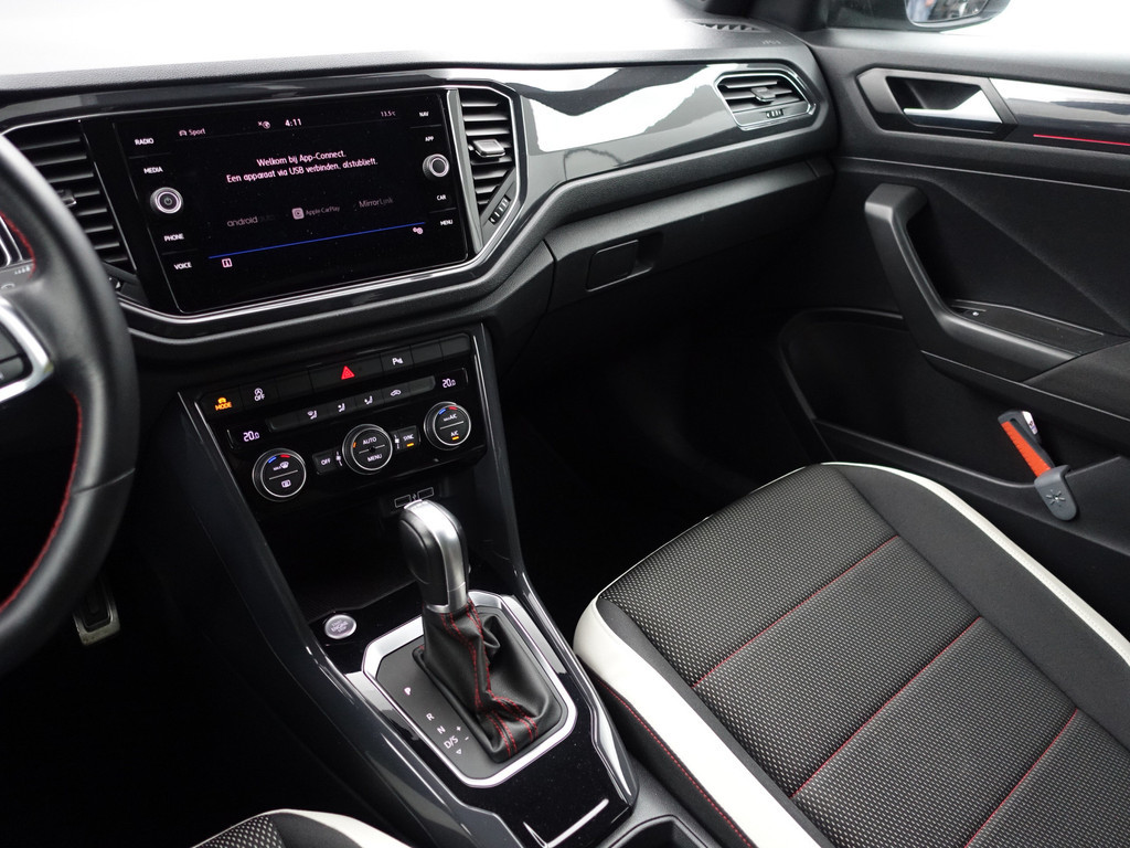 
								Volkswagen T-Roc 1.5 TSI R Line Sport Aut- Panodak, Sfeerverlichting, Ada Cruise, Dynamic Select, Carplay, Keyless, Camera vol									