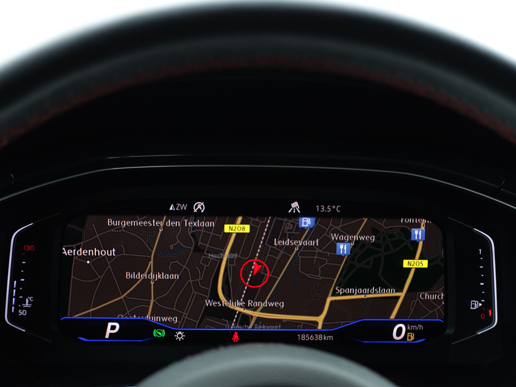 
								Volkswagen T-Roc 1.5 TSI R Line Sport Aut- Panodak, Sfeerverlichting, Ada Cruise, Dynamic Select, Carplay, Keyless, Camera vol									