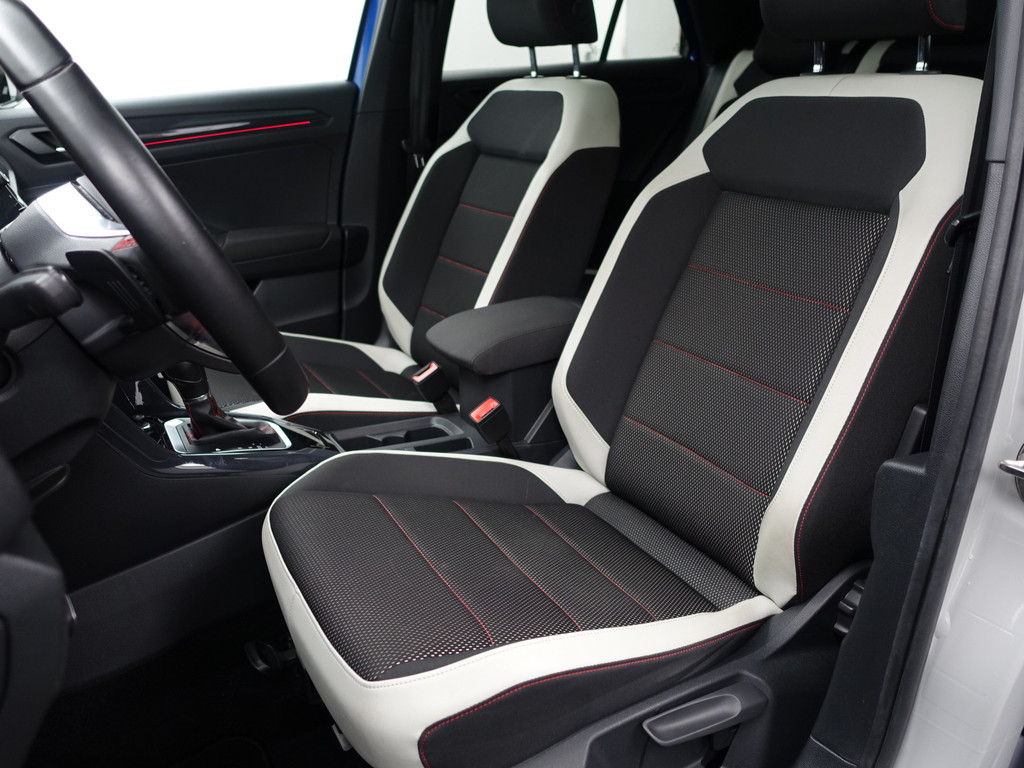 
Volkswagen T-Roc 1.5 TSI R Line+ Maxton Aut- Panoramadak, Two Tone, Carplay, Virtual Cockpit, Xenon Led Matrix, Dynamic Select vol									