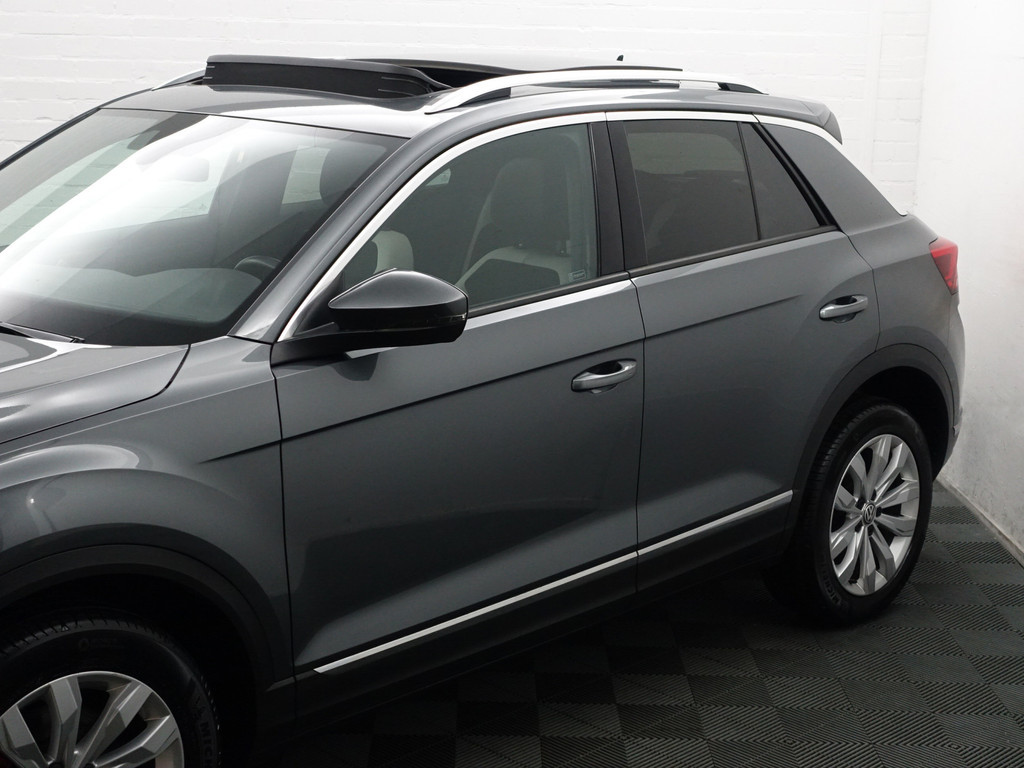 
								Volkswagen T-Roc 1.5 TSI R Line Sport Aut- Panodak, Sfeerverlichting, Ada Cruise, Dynamic Select, Carplay, Keyless, Camera vol									