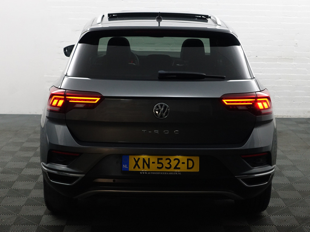 
								Volkswagen T-Roc 1.5 TSI R Line Sport Aut- Panodak, Sfeerverlichting, Ada Cruise, Dynamic Select, Carplay, Keyless, Camera vol									