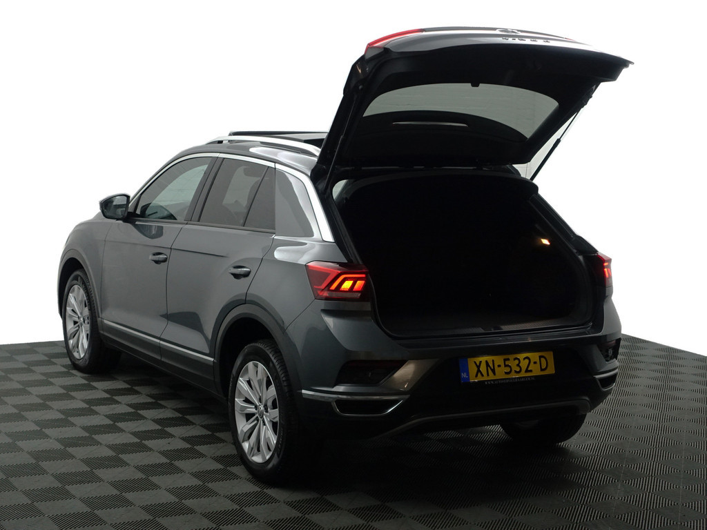 
								Volkswagen T-Roc 1.5 TSI R Line Sport Aut- Panodak, Sfeerverlichting, Ada Cruise, Dynamic Select, Carplay, Keyless, Camera vol									