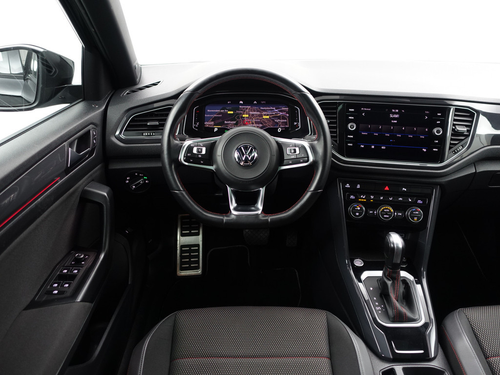 
Volkswagen T-Roc 1.5 TSI R Line Aut+ Panoramadak, Stuur/Stoelverwarming, Carplay, Keyless, Beats Audio, Sfeerverlichting vol									