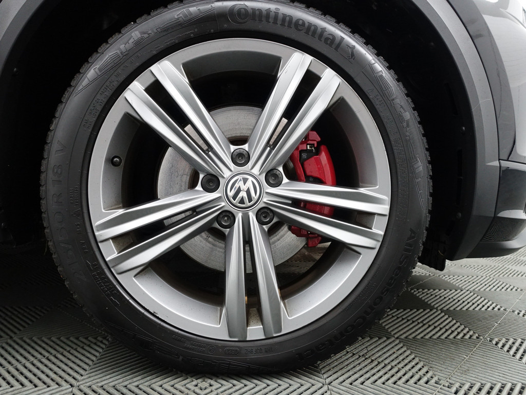 
Volkswagen T-Roc 1.5 TSI R Line Aut+ Panoramadak, Stuur/Stoelverwarming, Carplay, Keyless, Beats Audio, Sfeerverlichting vol									