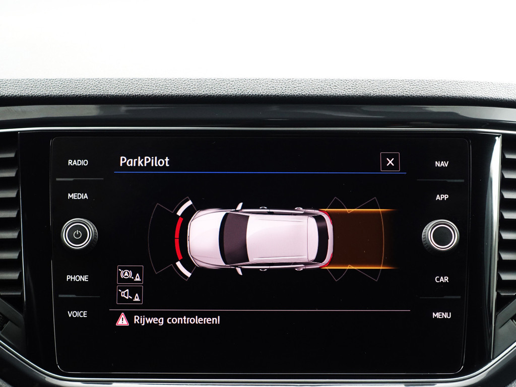 
Volkswagen T-Roc 1.5 TSI R Line Aut- Two Tone, CarPlay, Panoramadak, Dynamic Select, Xenon Led, Sfeerverlichting, Ada Cruise vol									