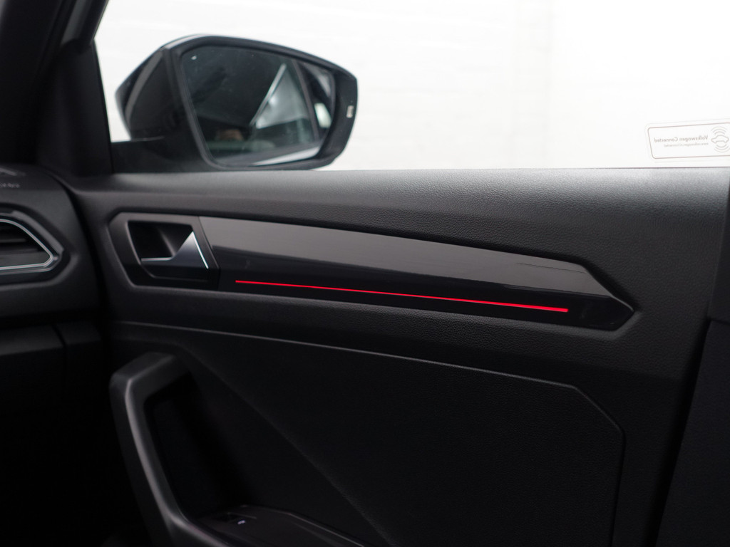 
Volkswagen T-Roc 1.5 TSI R Line Aut- Two Tone, CarPlay, Panoramadak, Dynamic Select, Xenon Led, Sfeerverlichting, Ada Cruise vol									