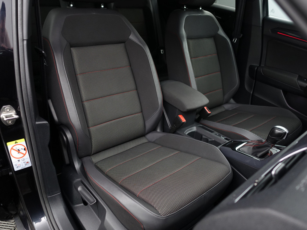 
Volkswagen T-Roc 1.5 TSI R Line Aut+ Panoramadak, Stuur/Stoelverwarming, Carplay, Keyless, Beats Audio, Sfeerverlichting vol									