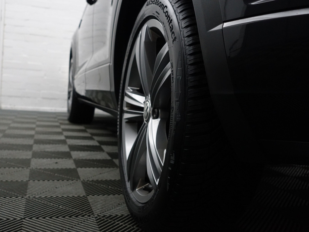 
Volkswagen T-Roc 1.5 TSI R Line Aut+ Panoramadak, Stuur/Stoelverwarming, Carplay, Keyless, Beats Audio, Sfeerverlichting vol									