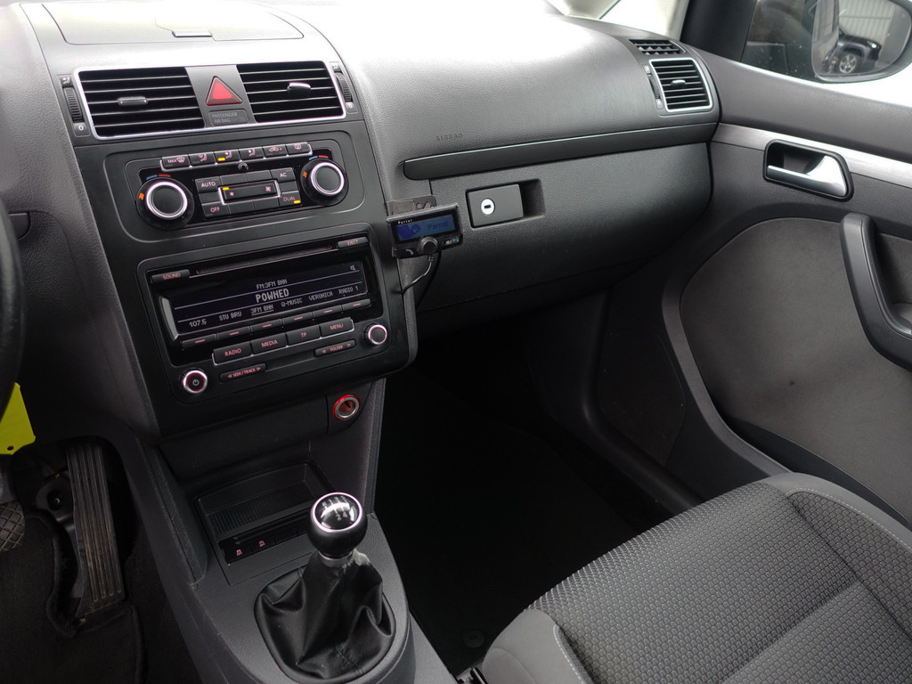 
Volkswagen Touran 1.2 TSI Highline Bluemotion- 7 Pers, Park Assist, Cruise, Clima, Family Pack, Privacy Glass vol									