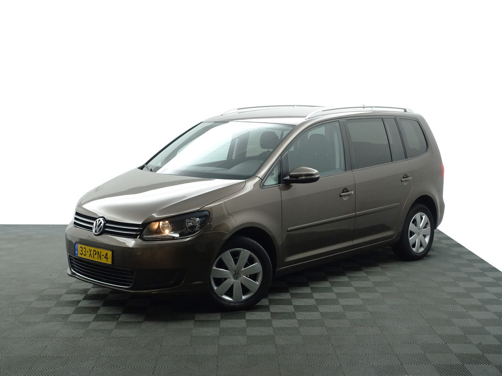 
Volkswagen Touran 1.2 TSI Highline Bluemotion- 7 Pers, Park Assist, Cruise, Clima, Family Pack, Privacy Glass vol									