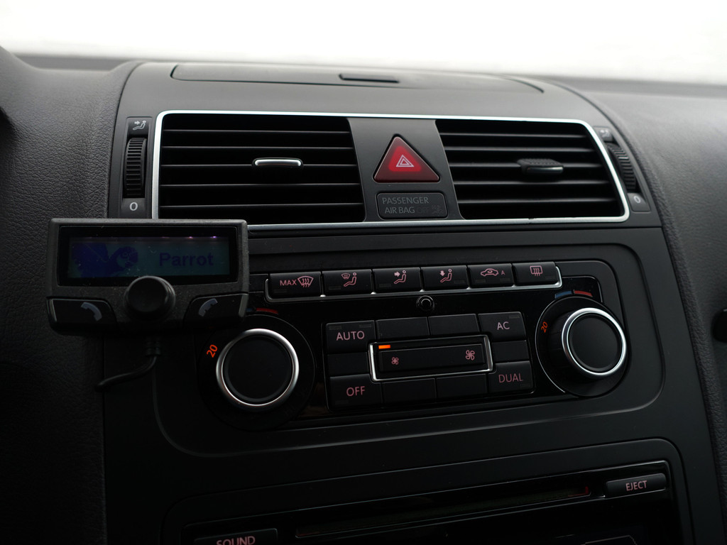 
Volkswagen Touran 1.2 TSI Comfortline BlueMotion- 7 Pers, Park Assist, Clima, Cruise, Trekhaak, Privacy Glass vol									