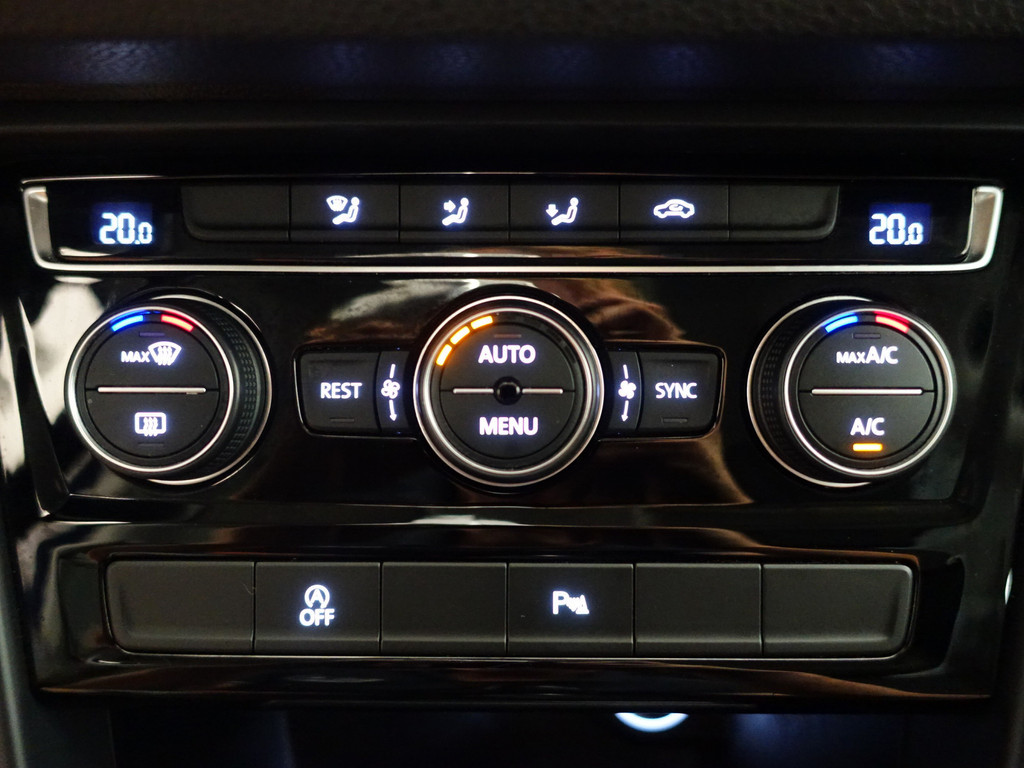 
Volkswagen Touran 1.2 TSI Highline- 7 Pers, Carplay, Park Assist, Navi, Clima, Cruise vol									