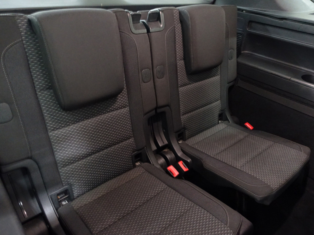 
Volkswagen Touran 1.2 TSI Highline- 7 Pers, Carplay, Park Assist, Navi, Clima, Cruise vol									