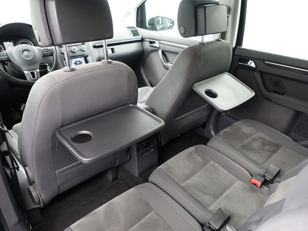 
Volkswagen Touran 1.2 TSI Highline BlueMotion- Park Assist, Navi, Alcantara Interieur, Trekhaak, Cruise, Clima vol									