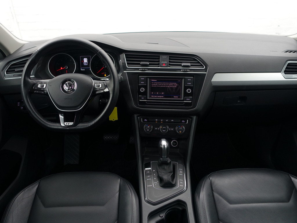 
Volkswagen Tiguan 1.4 TSI ACT R Line Aut- Sport Leder Interieur, Front Assist, Clima, Cruise vol									