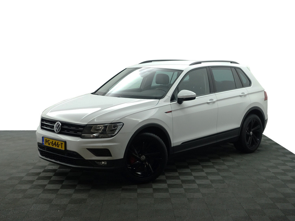 
Volkswagen Tiguan 1.4 TSI ACT R Line Aut- Sport Leder Interieur, Front Assist, Clima, Cruise vol									