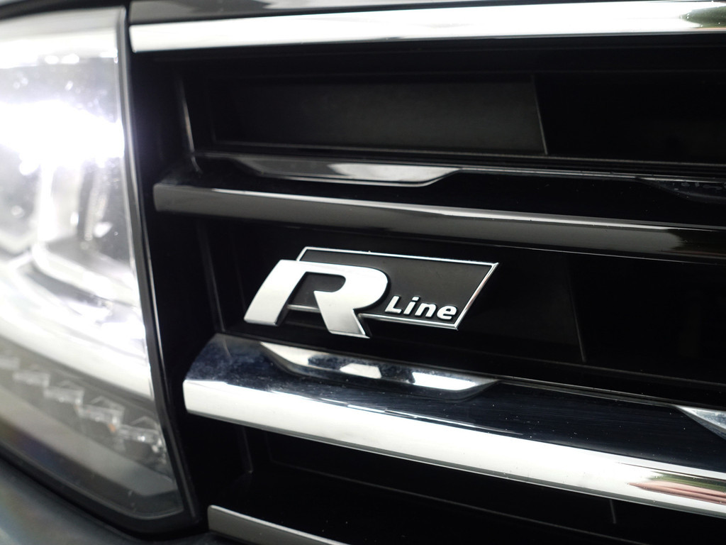 
Volkswagen Tiguan 1.5 TSI 170pk R line Edition- Dynamic Select, Carplay, Virtual Cockpit, Ada Cruise, Camera, Trekhaak, Xenon Led vol									