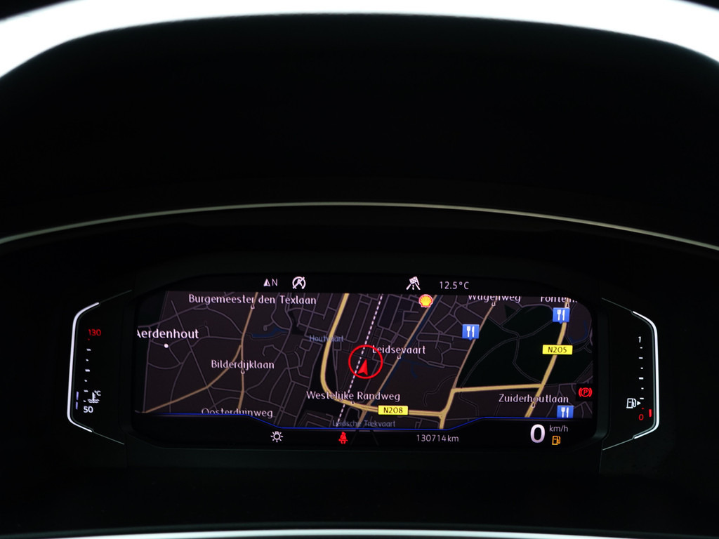 
Volkswagen Tiguan 1.5 TSI 170pk R line Edition- Dynamic Select, Carplay, Virtual Cockpit, Ada Cruise, Camera, Trekhaak, Xenon Led vol									