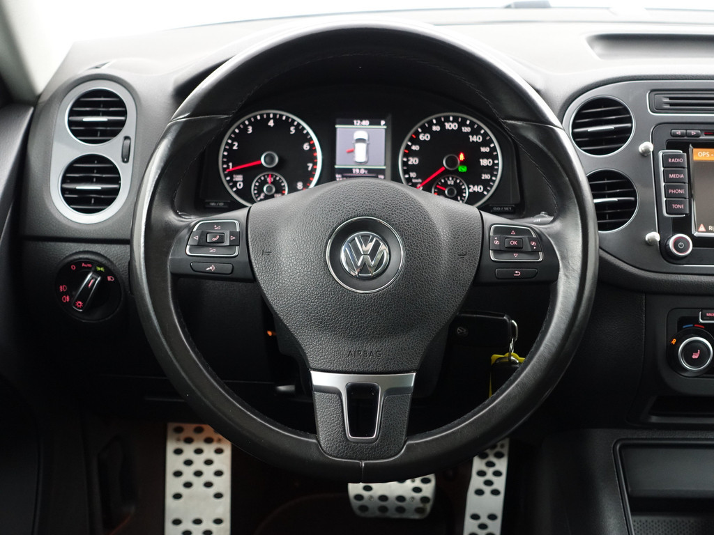 
								Volkswagen Tiguan 2.0 TSI 180pk 4motion R Line Aut- Panodak, Xenon Led, Bearlock, Dynaudio, Park Assist, Park Pilot, Camera vol									