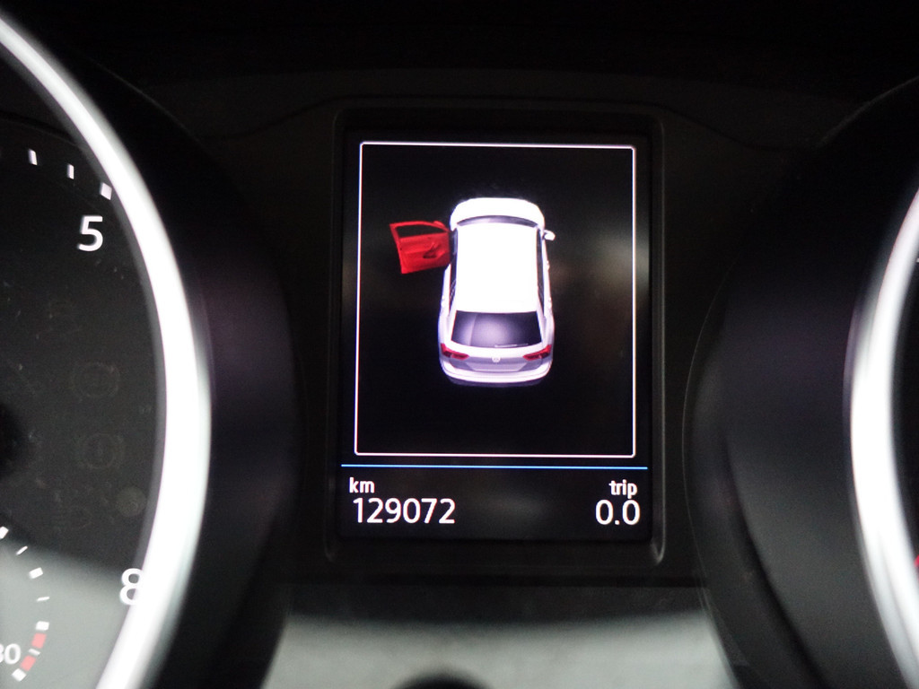 
Volkswagen Tiguan Allspace 1.4 TSI Highline+ Aut- 7 Pers, Panoramadak, Keyless, Massage Stoelen, Carplay, Ada Cruise vol									