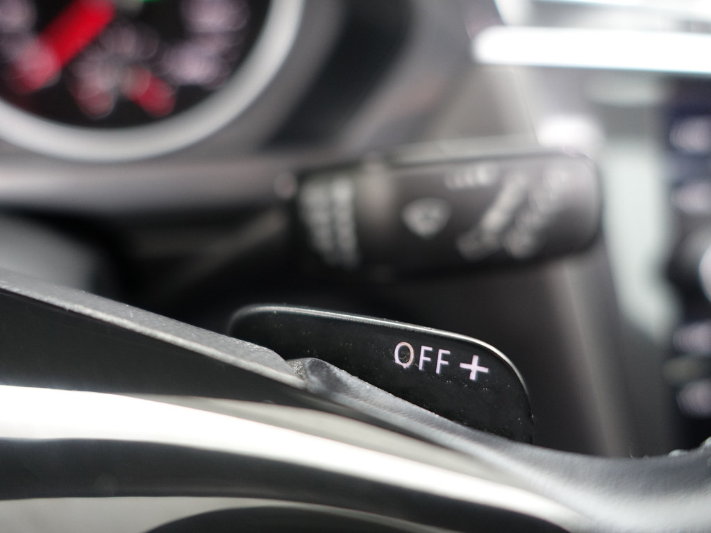 
Volkswagen Tiguan Allspace 1.4 TSI Highline+ Aut- 7 Pers, Panoramadak, Keyless, Massage Stoelen, Carplay, Ada Cruise vol									