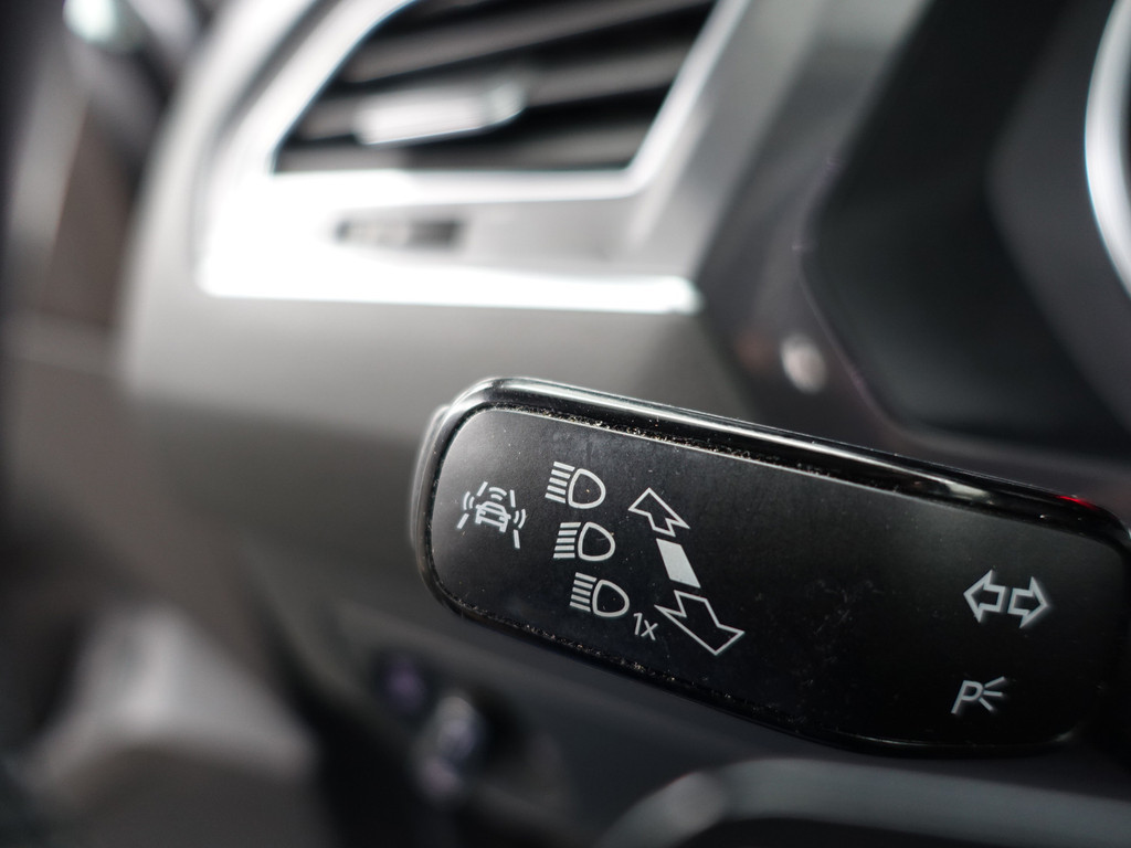 
Volkswagen Tiguan Allspace 1.4 TSI Highline+ Aut- 7 Pers, Panoramadak, Keyless, Massage Stoelen, Carplay, Ada Cruise vol									