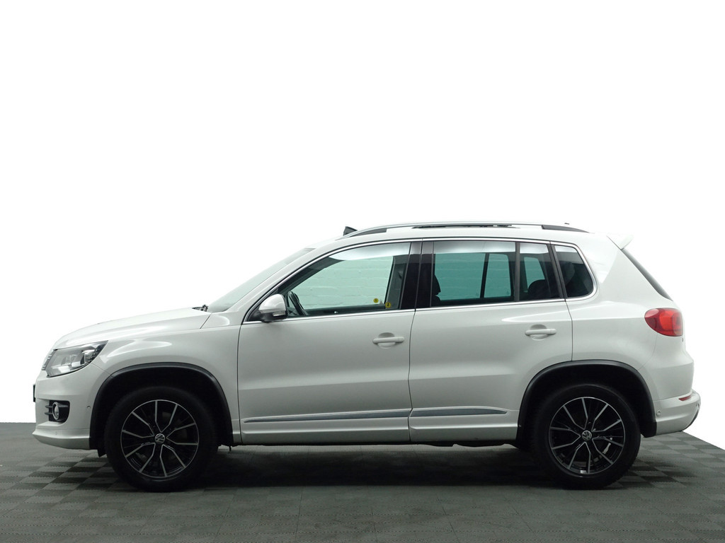 
								Volkswagen Tiguan 2.0 TSI 180pk 4motion R Line Aut- Panodak, Xenon Led, Bearlock, Dynaudio, Park Assist, Park Pilot, Camera vol									