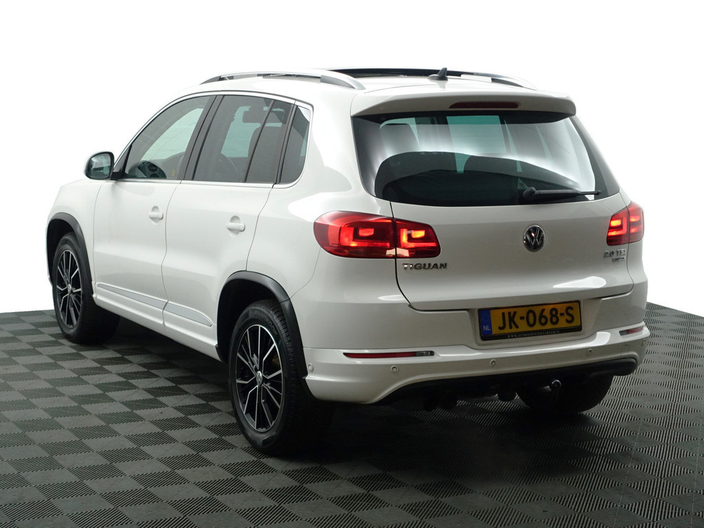 
								Volkswagen Tiguan 2.0 TSI 180pk 4motion R Line Aut- Panodak, Xenon Led, Bearlock, Dynaudio, Park Assist, Park Pilot, Camera vol									