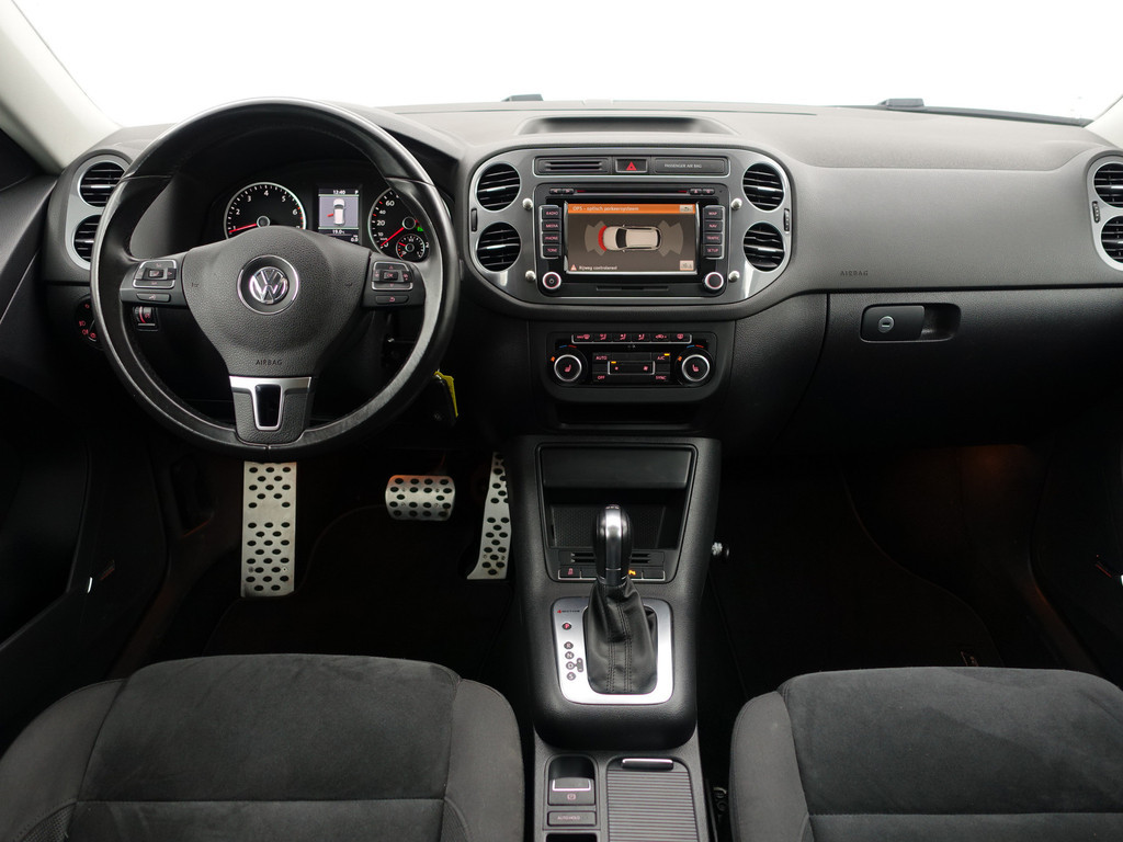 
								Volkswagen Tiguan 2.0 TSI 180pk 4motion R Line Aut- Panodak, Xenon Led, Bearlock, Dynaudio, Park Assist, Park Pilot, Camera vol									