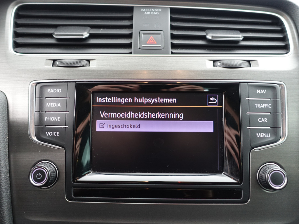 
								Volkswagen GOLF Variant 1.2 TSI Highline- Park Assist, Navi, Stoelverwarming, Clima, Cruise vol									